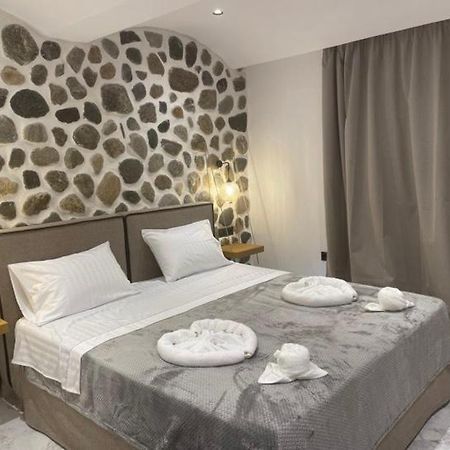 Latramys Suites Mikri Vigla Exterior foto